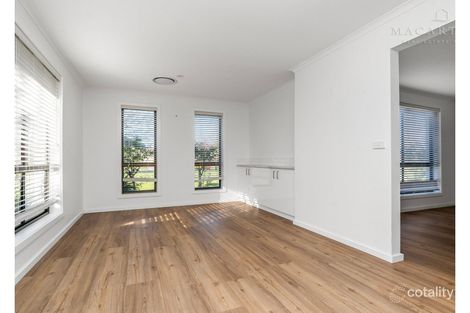 Property photo of 66 Undurra Drive Glenfield Park NSW 2650