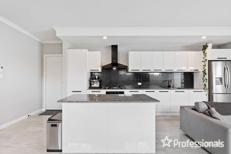 Property photo of 31C Tangmere Way Balga WA 6061