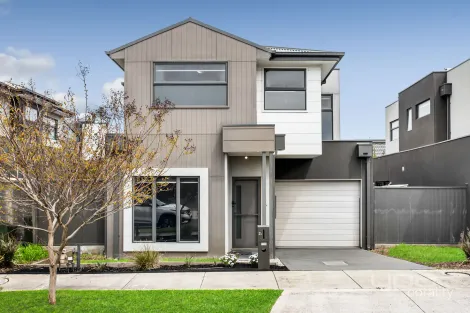 Property photo of 2A Courtyard Way Roxburgh Park VIC 3064