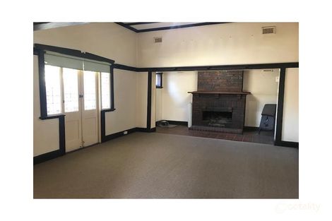 Property photo of 51 Inverness Crescent Menora WA 6050