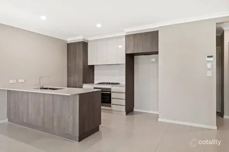 3/2 Wentworth St, Centenary Heights, QLD 4350