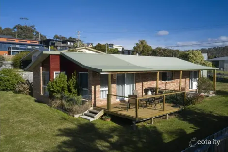 4 Nailer Ave, Bicheno, TAS 7215