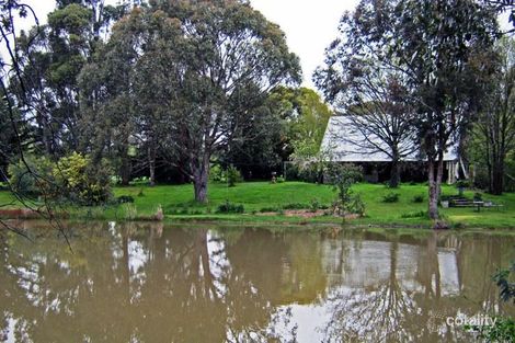 7 Egans Lane, Newham, VIC 3442