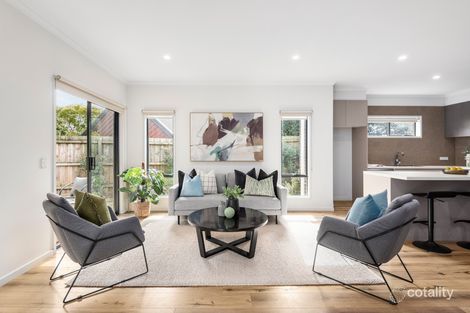 2/4 Country Club Dr, Chirnside Park, VIC 3116