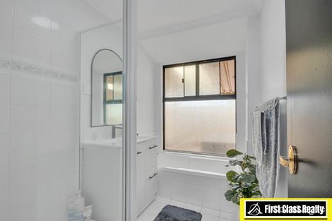 Property photo of 34 Cashmere Gardens Ballajura WA 6066