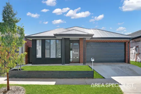 22 Saltaire Dr, Strathtulloh, VIC 3338