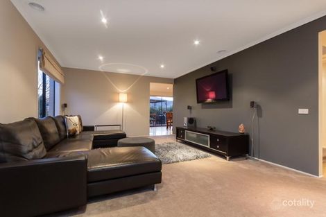 Property photo of 1 Messina Place Narre Warren South VIC 3805