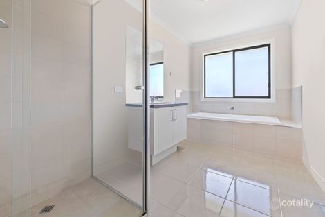 Property photo of 39 Stanmore Crescent Wyndham Vale VIC 3024