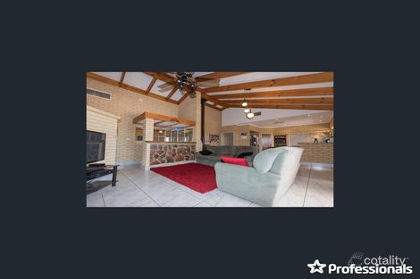 Property photo of 41 Eakins Crescent Wandina WA 6530