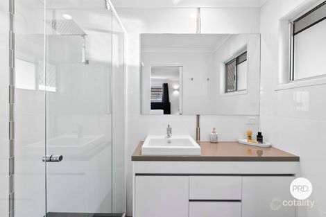Property photo of 8 Hillcrest Avenue Scarness QLD 4655