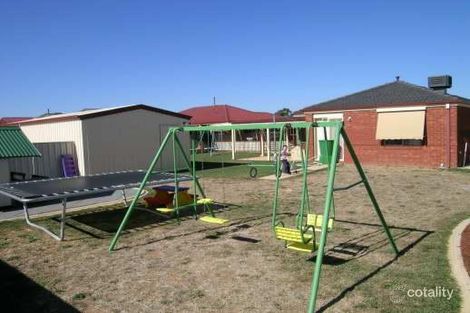 Property photo of 9 Tobin Crescent Epsom VIC 3551