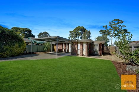 8 Yale St, Melton South, VIC 3338
