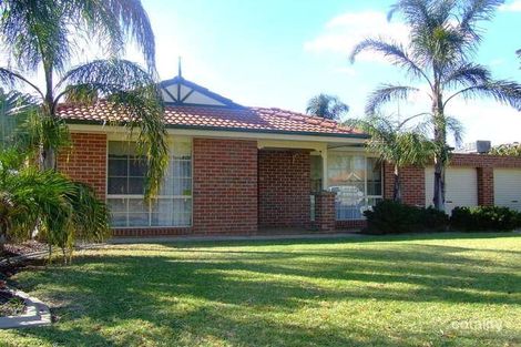 Property photo of 19 Kaldari Crescent Glenfield Park NSW 2650