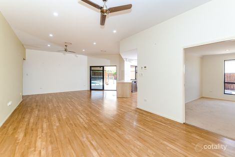 Property photo of 38 Reinaerhoff Crescent Glen Eden QLD 4680