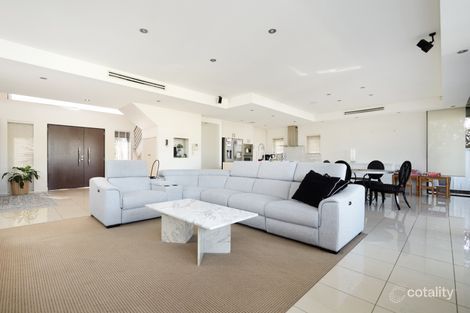 Property photo of 32 Castlereagh Crescent Sylvania Waters NSW 2224