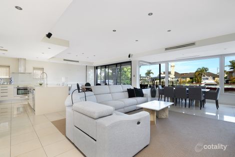 Property photo of 32 Castlereagh Crescent Sylvania Waters NSW 2224