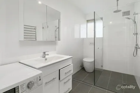 Property photo of 21/26-30 Waine Street Freshwater NSW 2096