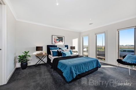 Property photo of 13 Seagrass Crescent Point Cook VIC 3030
