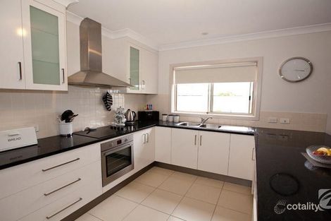 Property photo of 10 Brealey Place Street Naracoorte SA 5271
