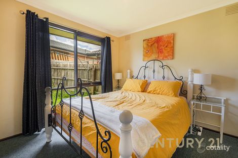 2/49 Taylor St, Cranbourne, VIC 3977