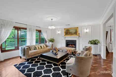 Property photo of 32 Windarra Place Castle Hill NSW 2154