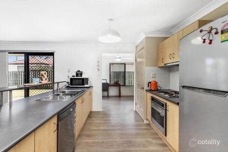 Property photo of 8 Ross Place Wakerley QLD 4154
