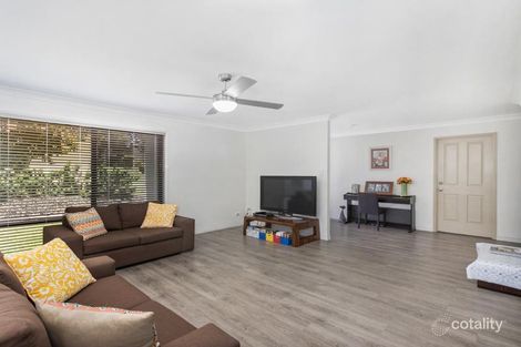 Property photo of 8 Ross Place Wakerley QLD 4154