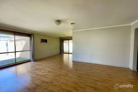Property photo of 40 Ivan Crescent Hampton Park VIC 3976