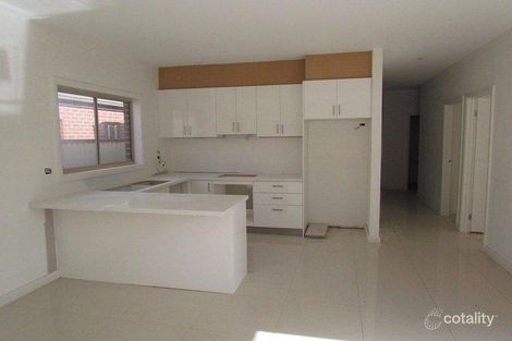 Property photo of 1/18 Pangbourne Avenue Harkness VIC 3337