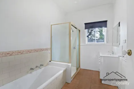 Property photo of 68 Williams Road Horsham VIC 3400