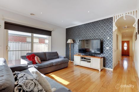 Property photo of 10 Pymble Gardens Craigieburn VIC 3064