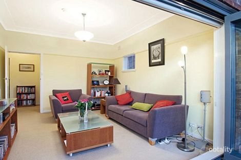 Property photo of 4/100 Kirribilli Avenue Kirribilli NSW 2061