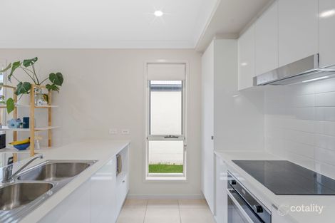 Property photo of 29 Howe Circuit Logan Reserve QLD 4133