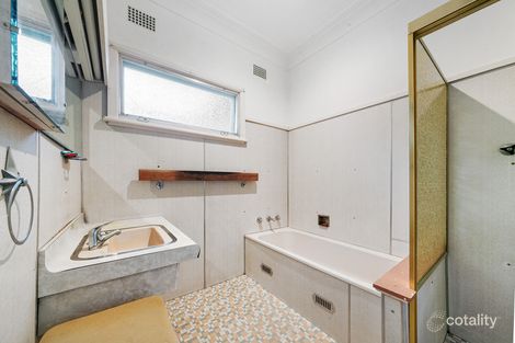 Property photo of 12 Florence Avenue Point Frederick NSW 2250