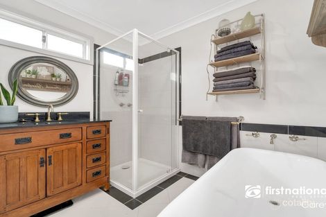 Property photo of 10 Turnstyle Court Lara VIC 3212