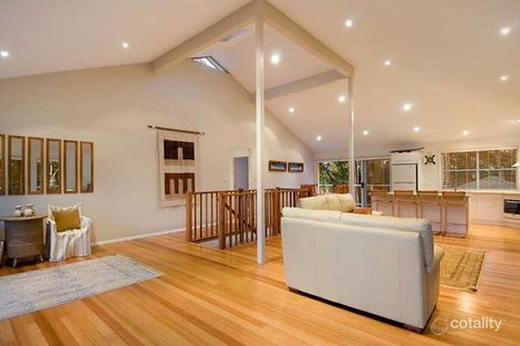 Property photo of 8 Warri Crescent Macmasters Beach NSW 2251