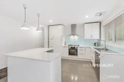 Property photo of 4 Sheldon Place Wheelers Hill VIC 3150