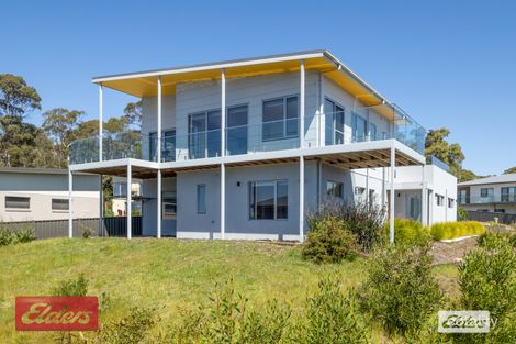 11 Admiral Ct, Blackmans Bay, TAS 7052