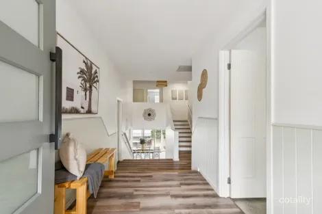 14 Carlyle Cl, Dapto, NSW 2530