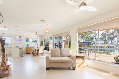 Property photo of 45 Auklet Road Mount Hutton NSW 2290