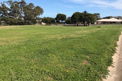 19 Norman Ave, Normanville, SA 5204