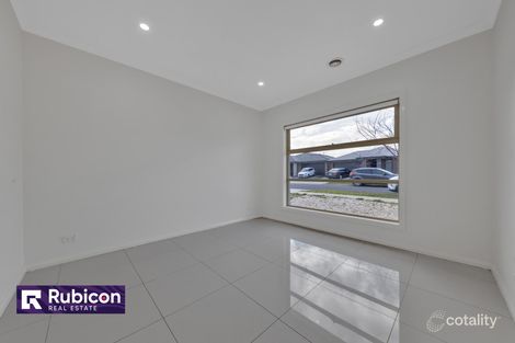 Property photo of 39 Larneuk Drive Cobblebank VIC 3338