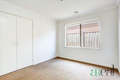 Property photo of 6 Maslin Walk Point Cook VIC 3030