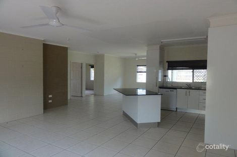 Property photo of 13 Beagle Close Bentley Park QLD 4869