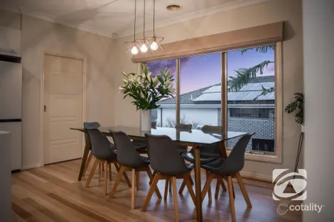 Property photo of 15 Coachwood Crescent Narre Warren VIC 3805