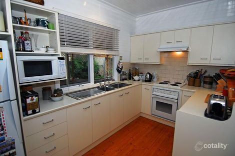 Property photo of 32 Dalkeith Avenue Dover Gardens SA 5048