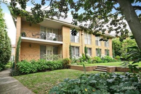 2/42 Lansell Rd, Toorak, VIC 3142