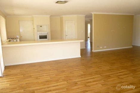 Property photo of 5 Atwell Close Lake Coogee WA 6166