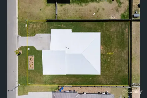 Property photo of 34 Stardust Crescent Burrum Heads QLD 4659