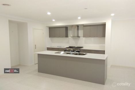 Property photo of 12 Dalziell Crescent Cranbourne North VIC 3977